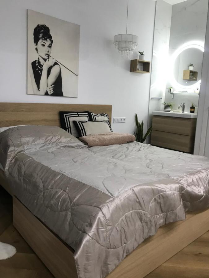 Greatforest Rosehill 2 Apartman -Bmw- เดเบรตเซน ภายนอก รูปภาพ