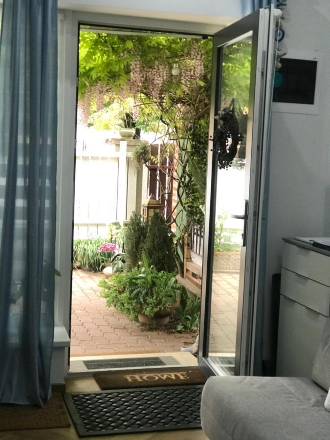 Greatforest Rosehill 2 Apartman -Bmw- เดเบรตเซน ภายนอก รูปภาพ